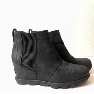 SOREL Joan of Arctic Wedge II Black Chelsea Boots